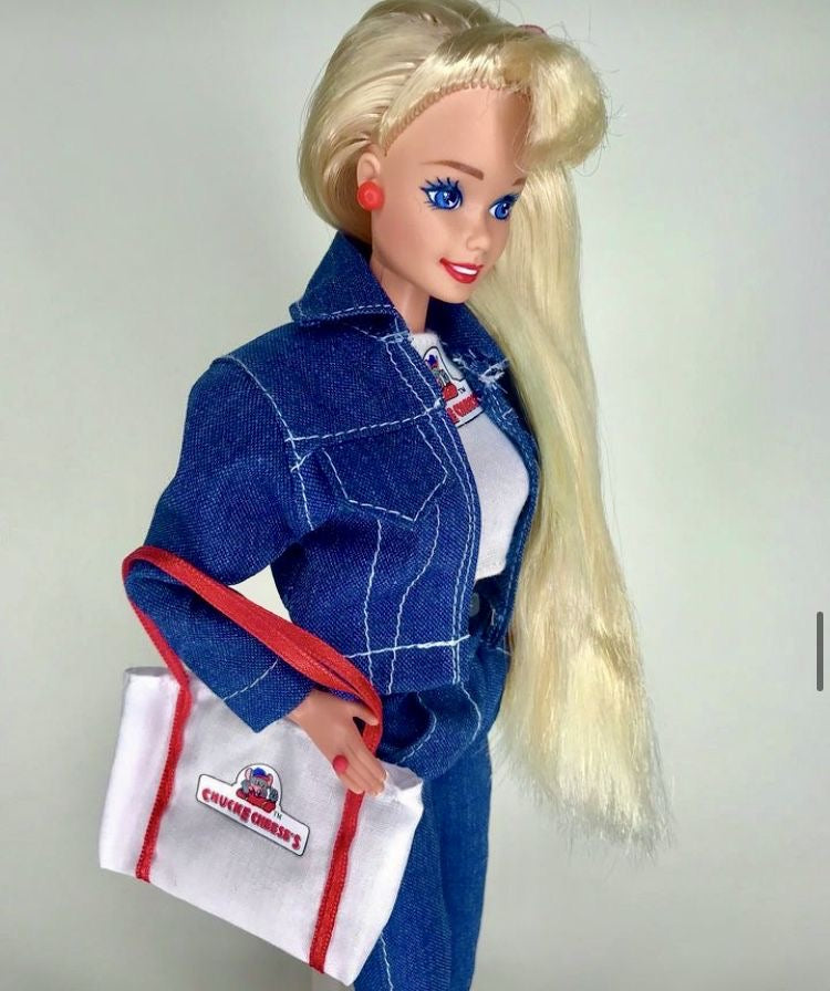 Chuck e Cheese's Barbie (1995)
