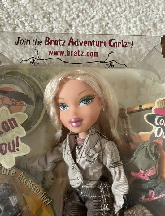 Bratz Adventure Girlz - Cloe (2007)