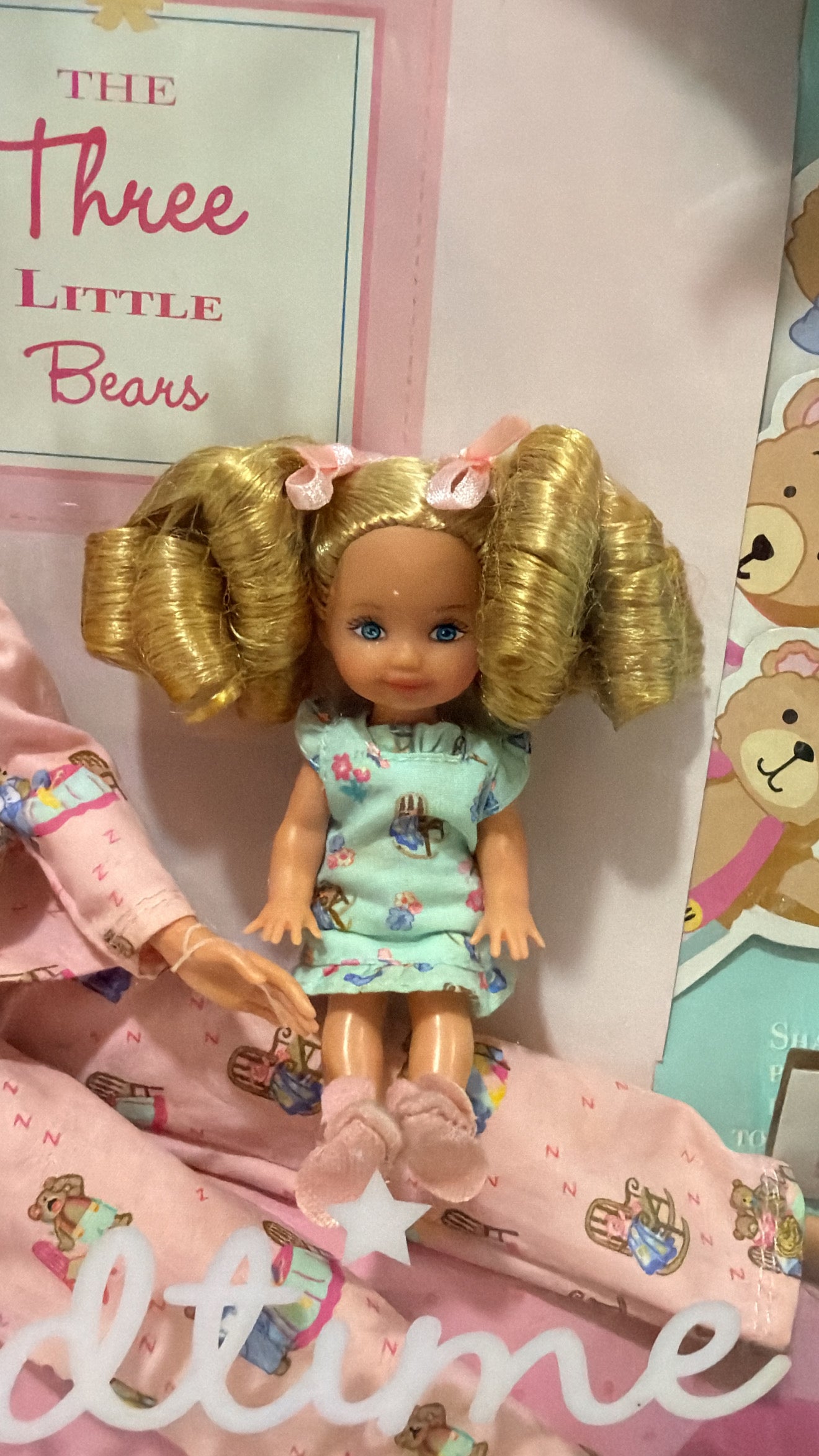 Bedtime Stories Barbie and Kelly (2000)