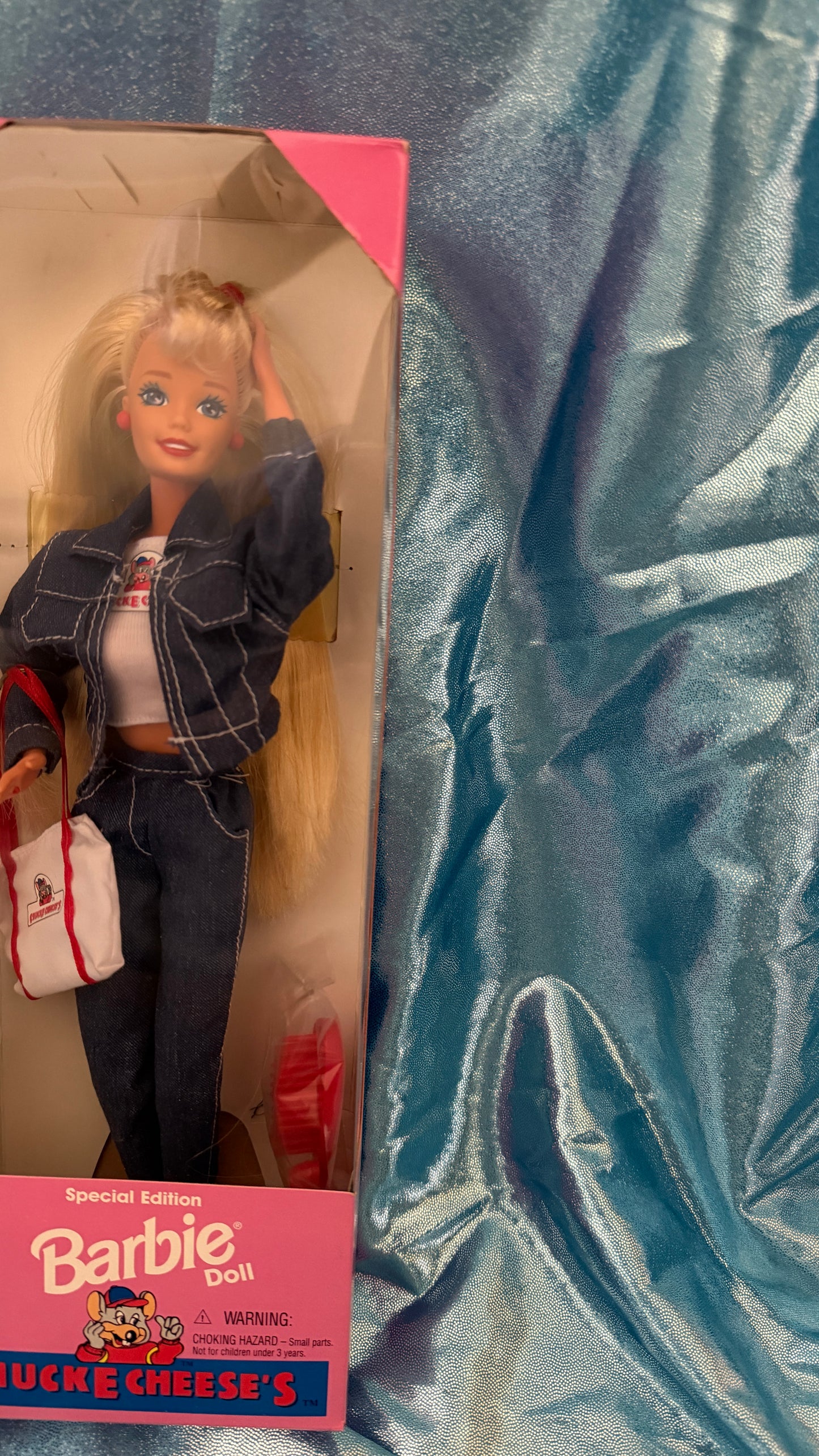 Chuck e Cheese's Barbie (1995)