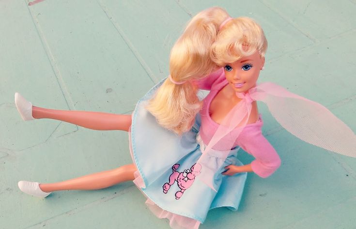 Malt Shoppe Barbie Doll (1992)