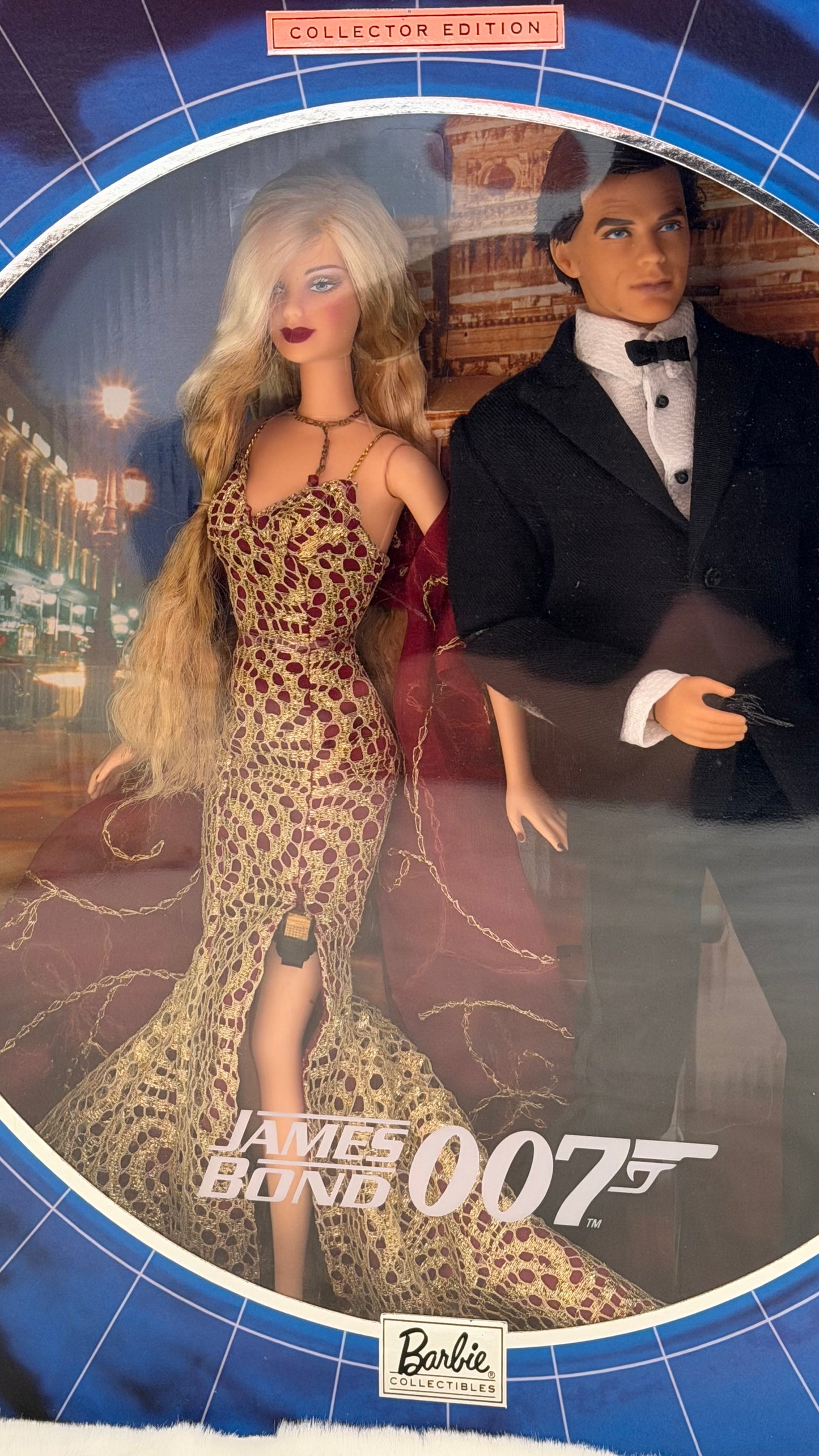 James Bond 007 Ken® and Barbie® Giftset (2002)