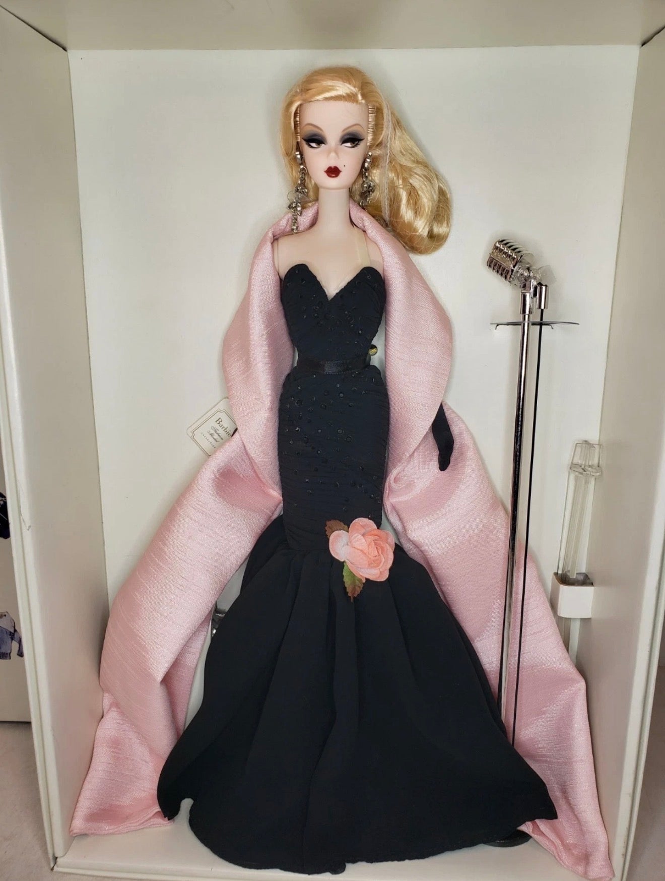 Stunning in the Spotlight™ Barbie® Doll (2009)