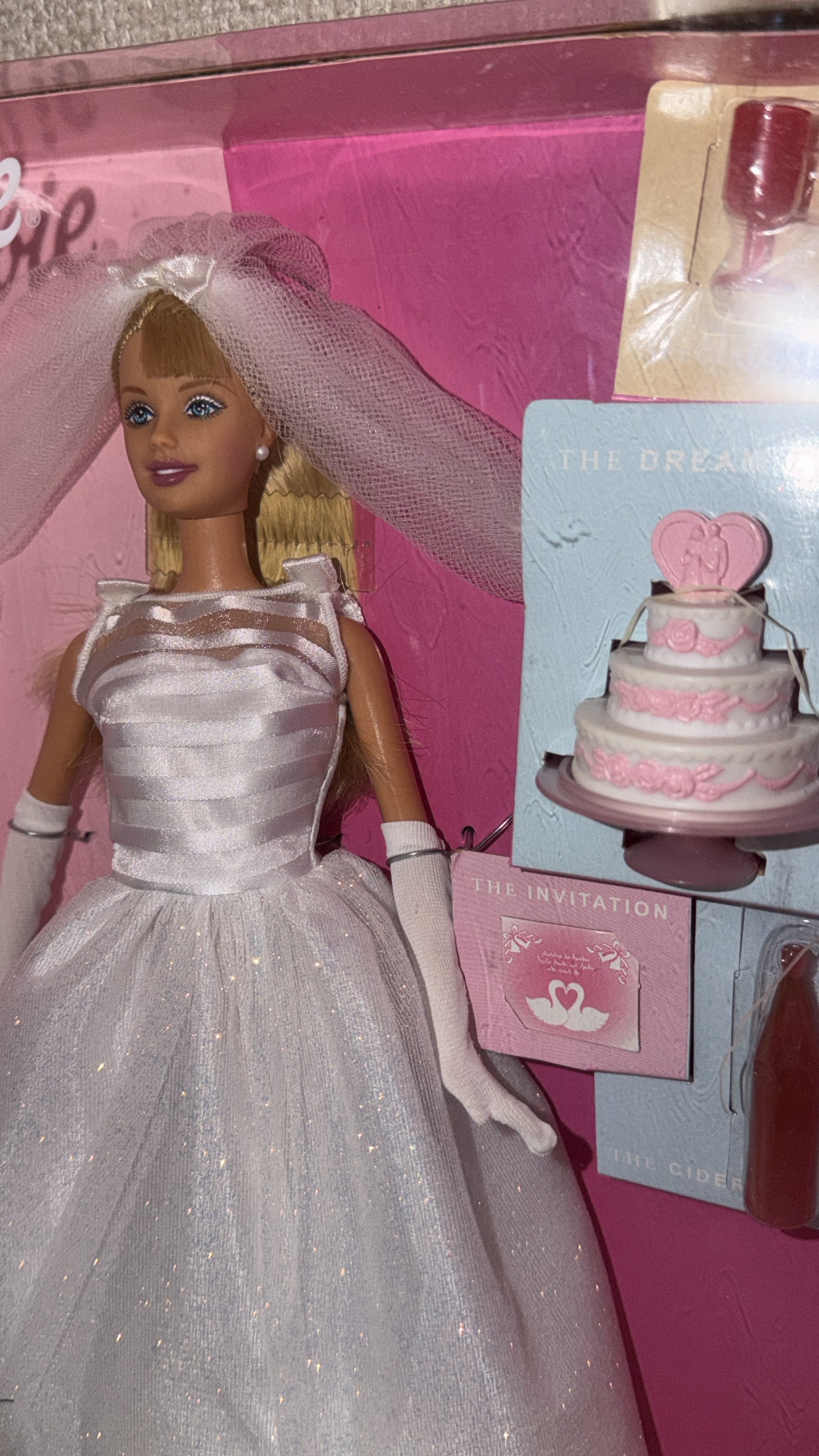 Dream Wedding Barbie Doll (2000)