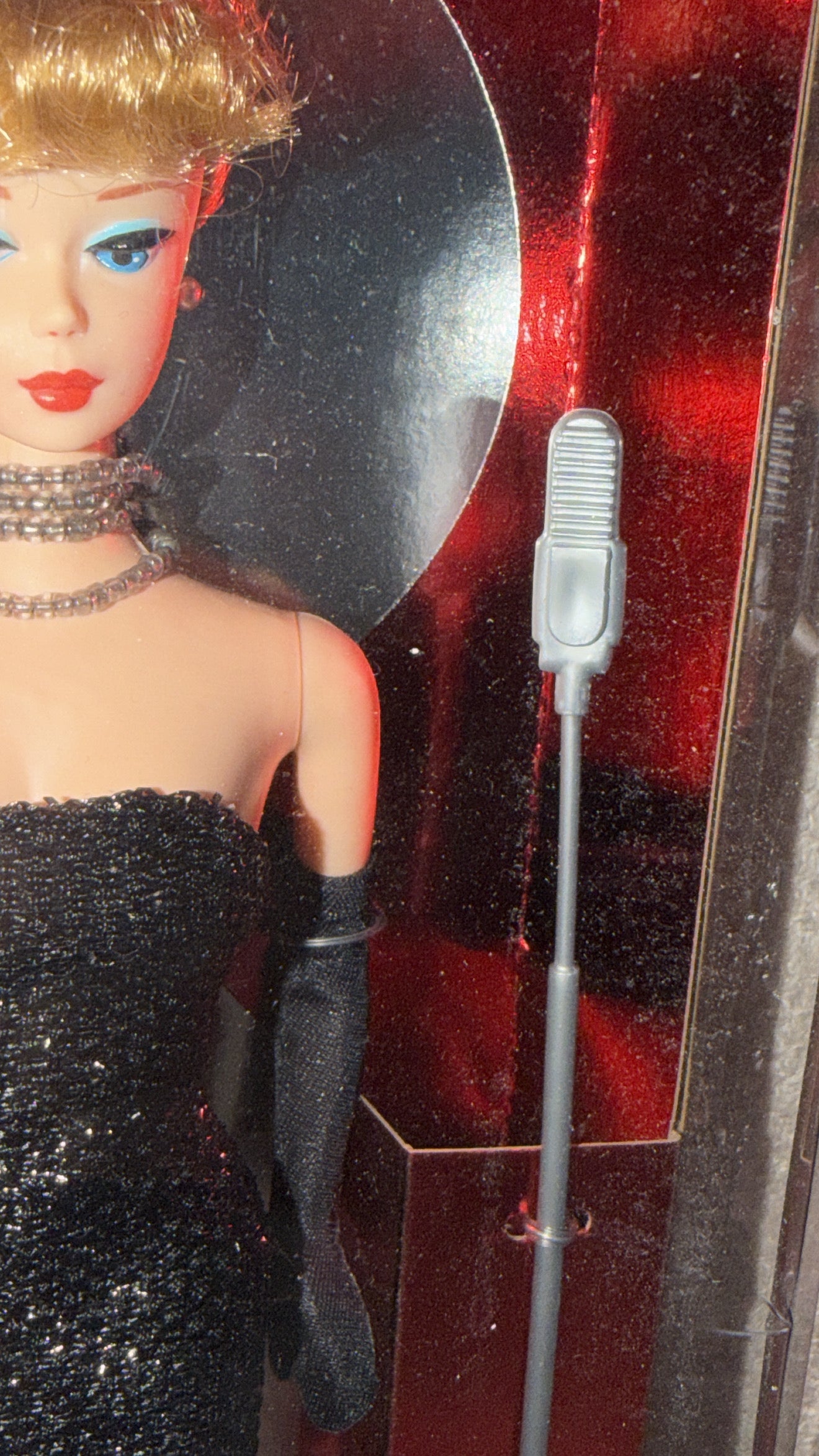 Solo in the Spotlight® Barbie® Doll - Brunette (1995)