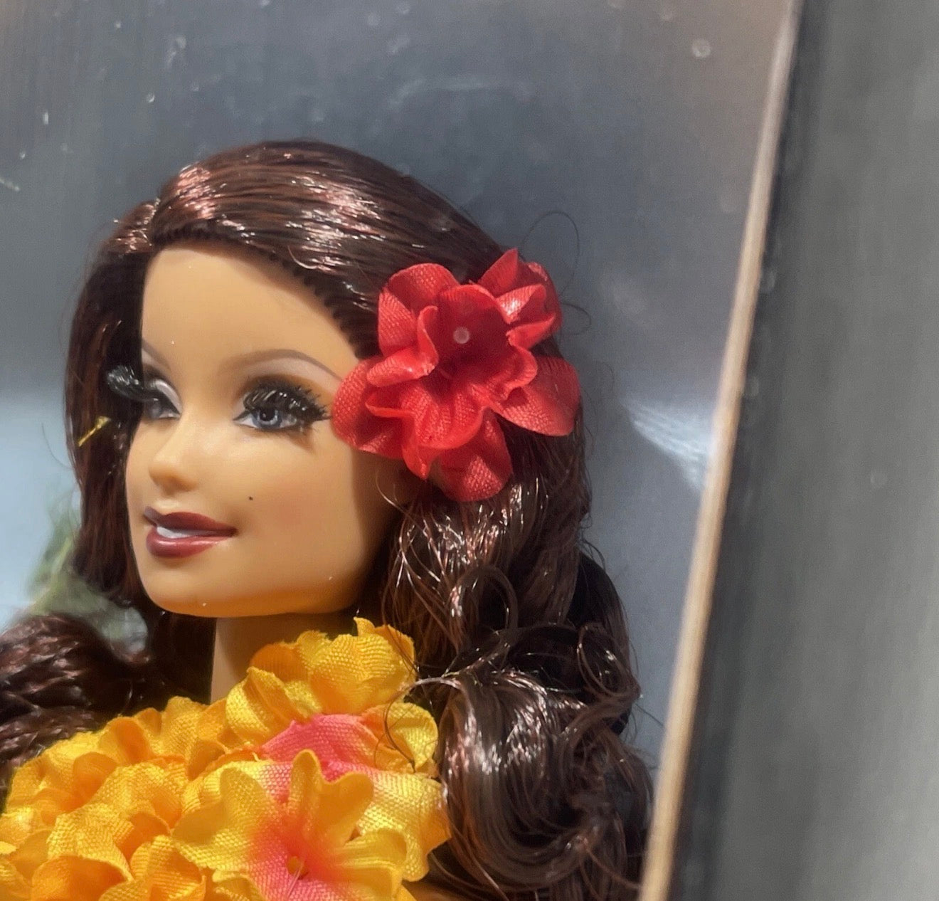Hula Honey™ Barbie® Doll (2006)
