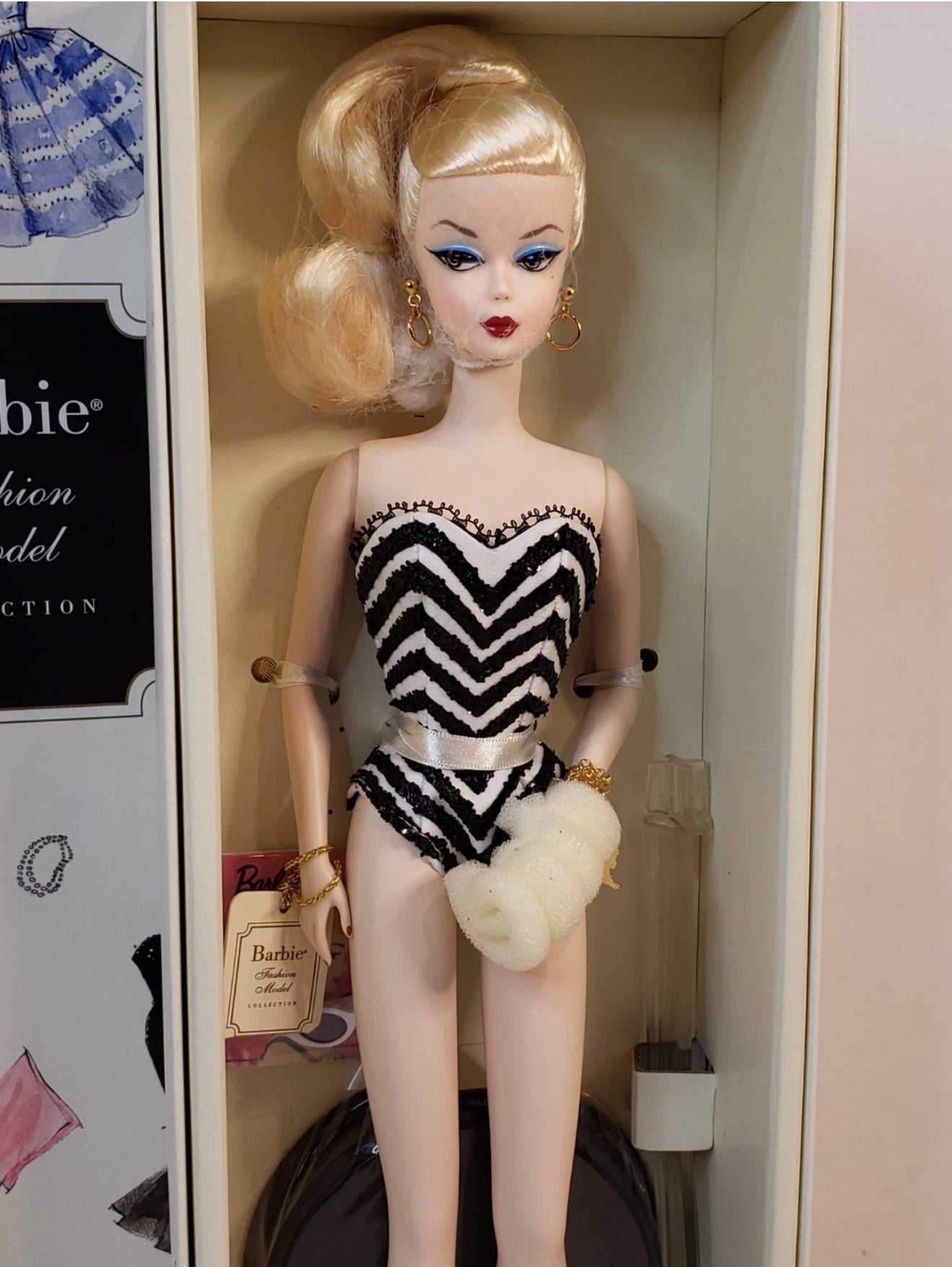 Debut™ Barbie® Doll-Caucasian (2009)