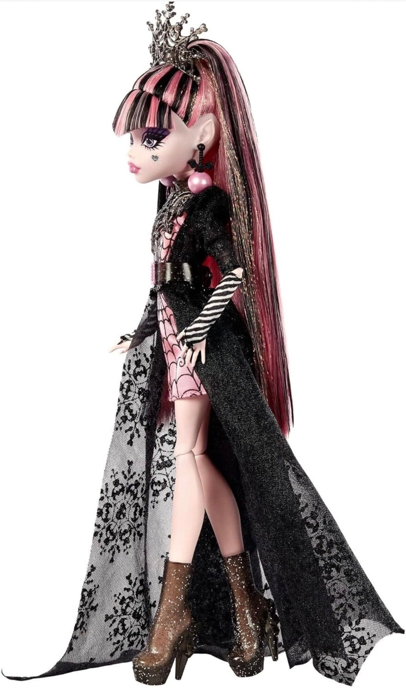 Monster High Howliday: Winter Edition Draculaura Doll (2022)