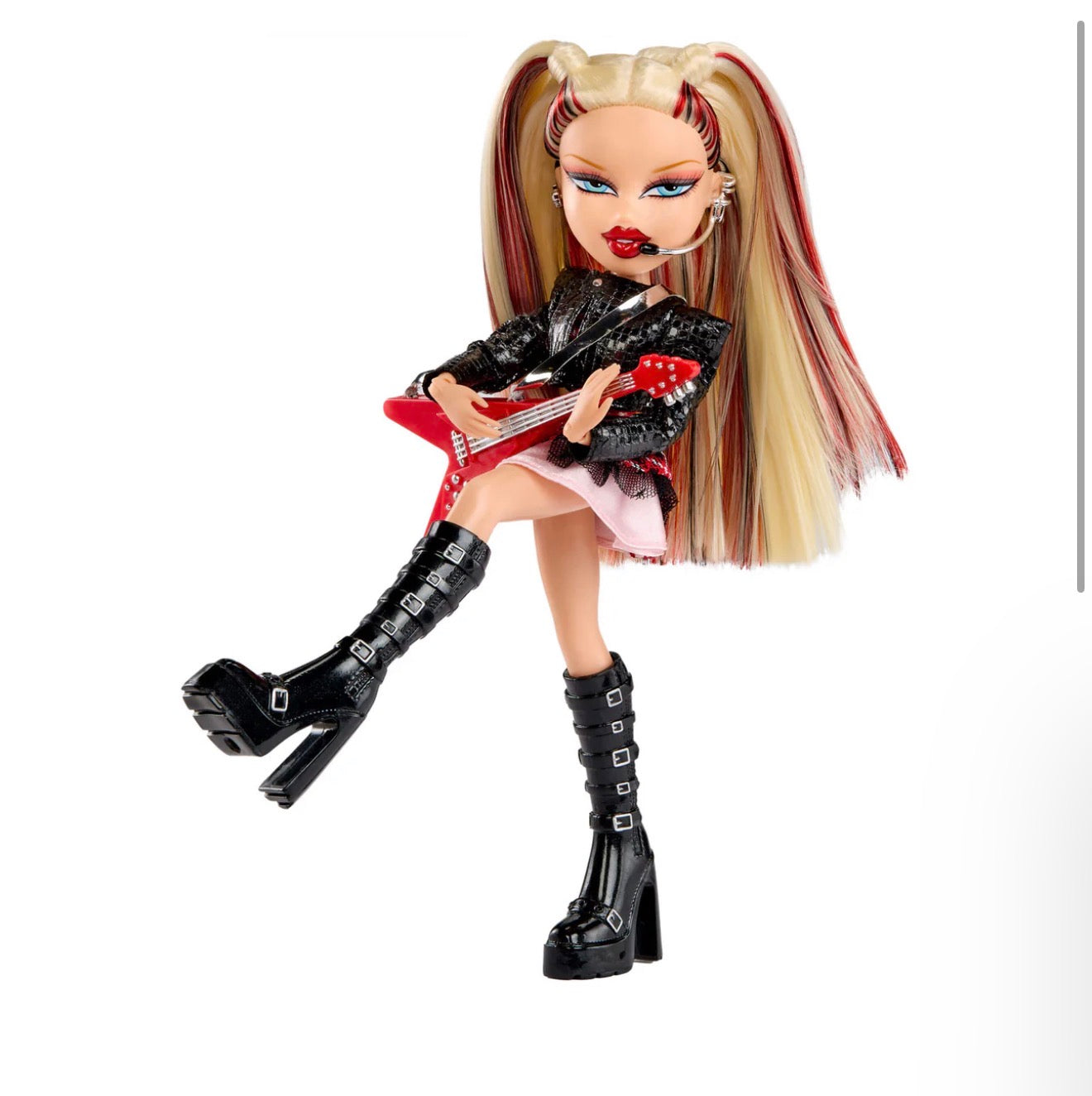 BRATZ POP STARZ DOLL- CLOE (2025)