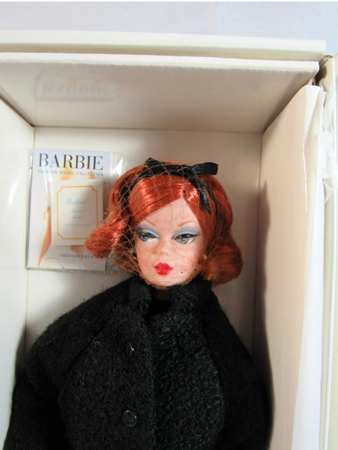 Fashion Editor™ Barbie® Doll (2000)