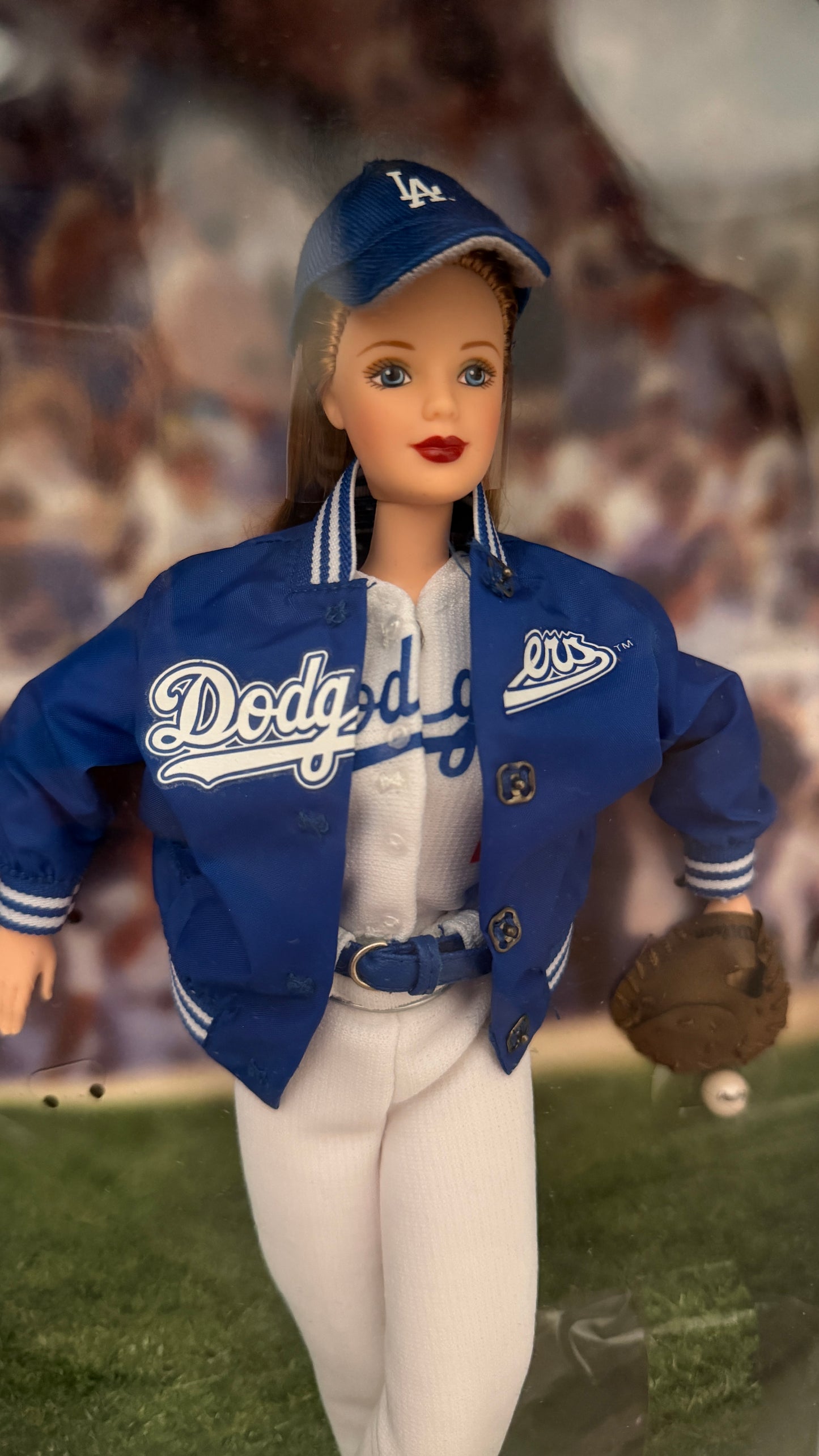 Los Angeles Dodgers™ Barbie® Doll (1999)