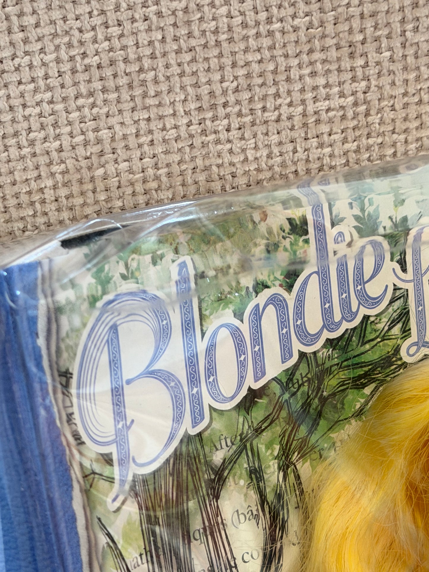 Ever After High First Chapter - Blondie Lockes (2013)