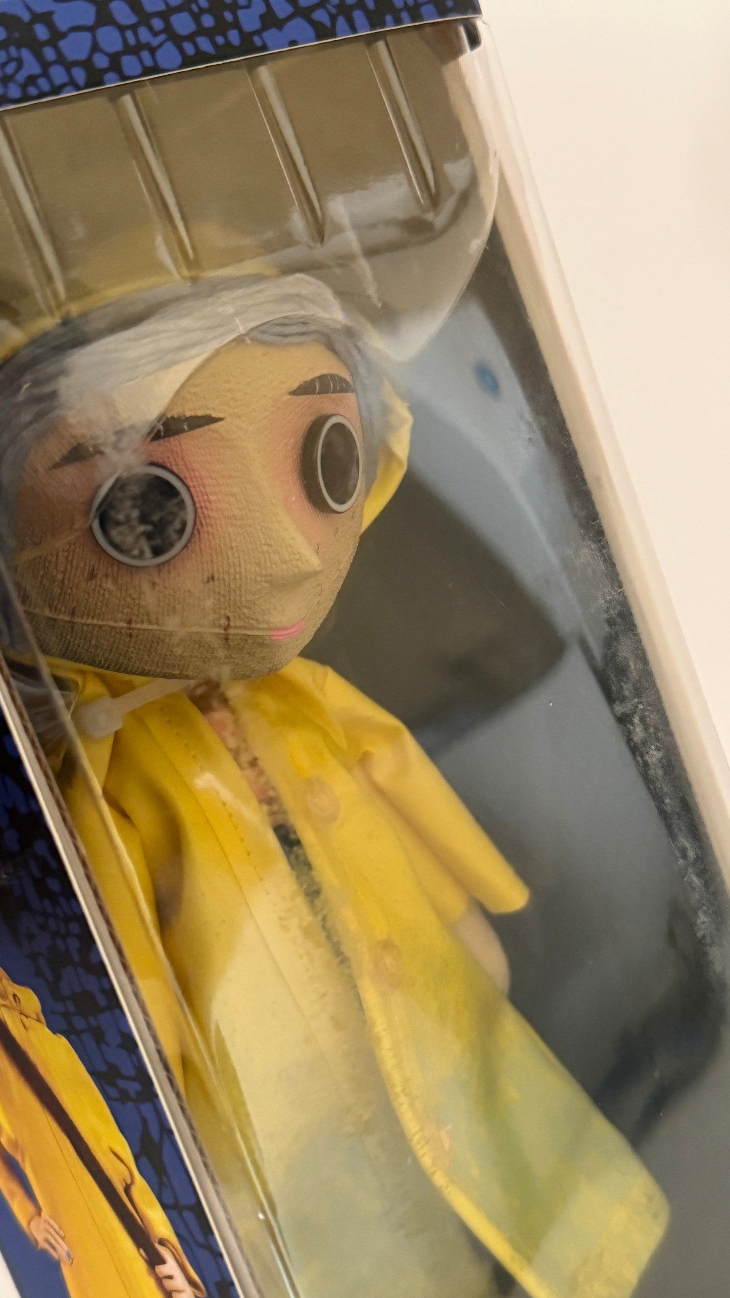 Coraline - 10" Coraline Prop Replica Doll (2018)