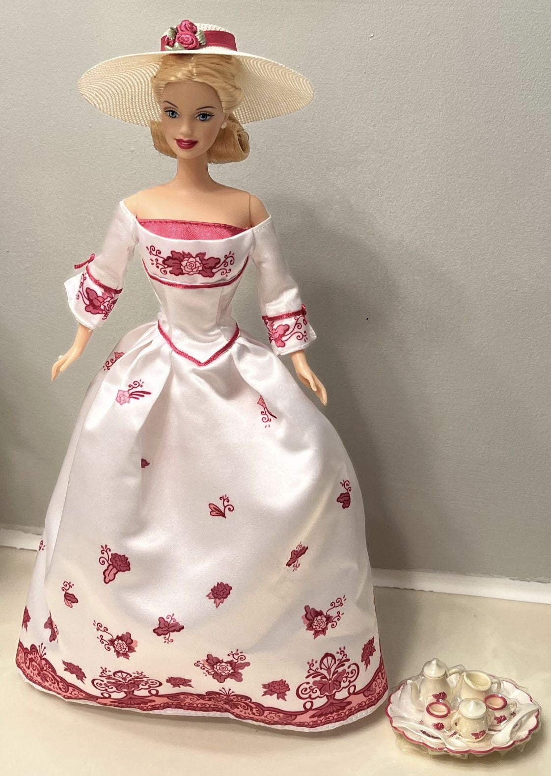 Barbie Victorian Tea (2003)