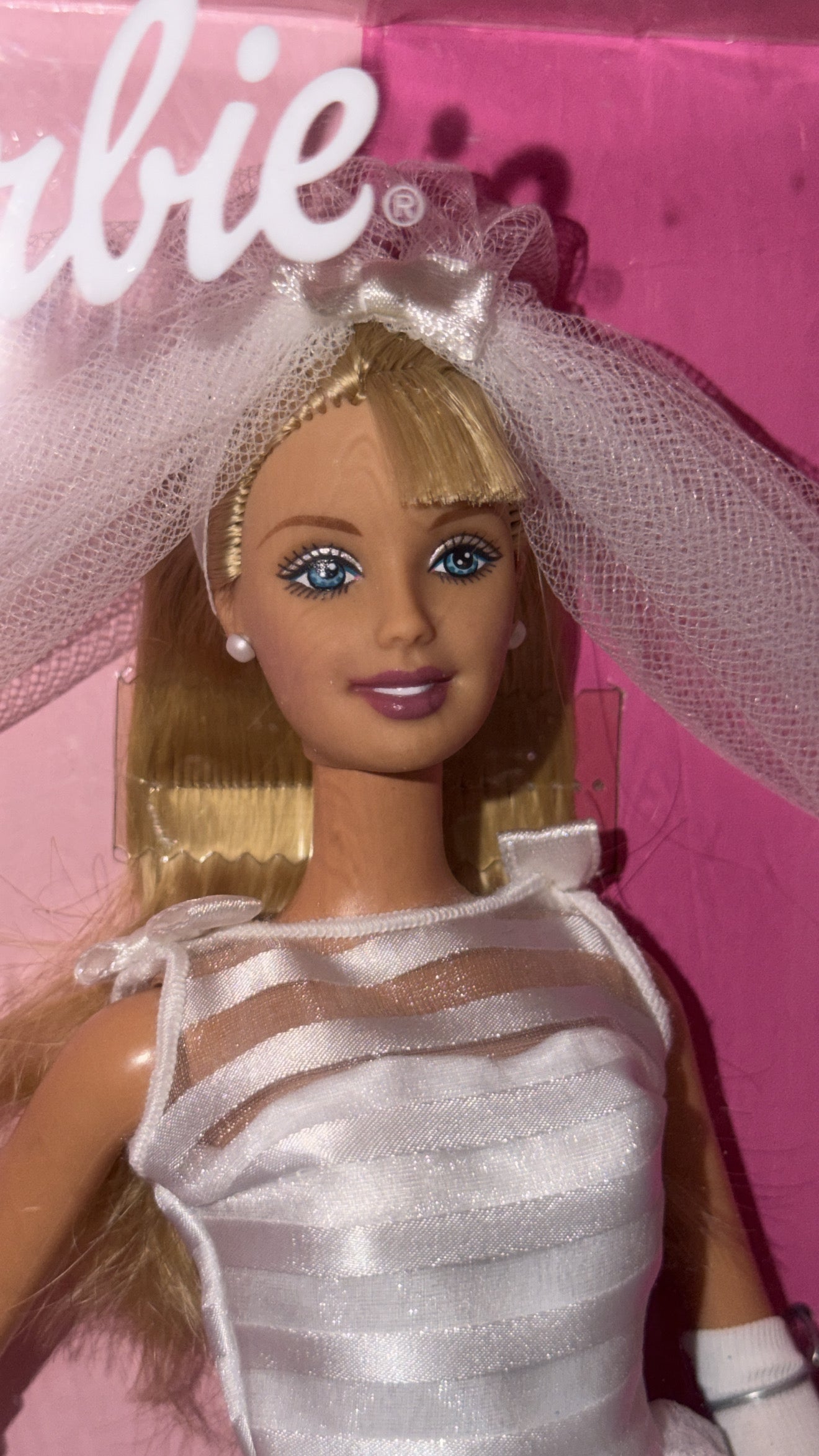 Dream Wedding Barbie Doll (2000)