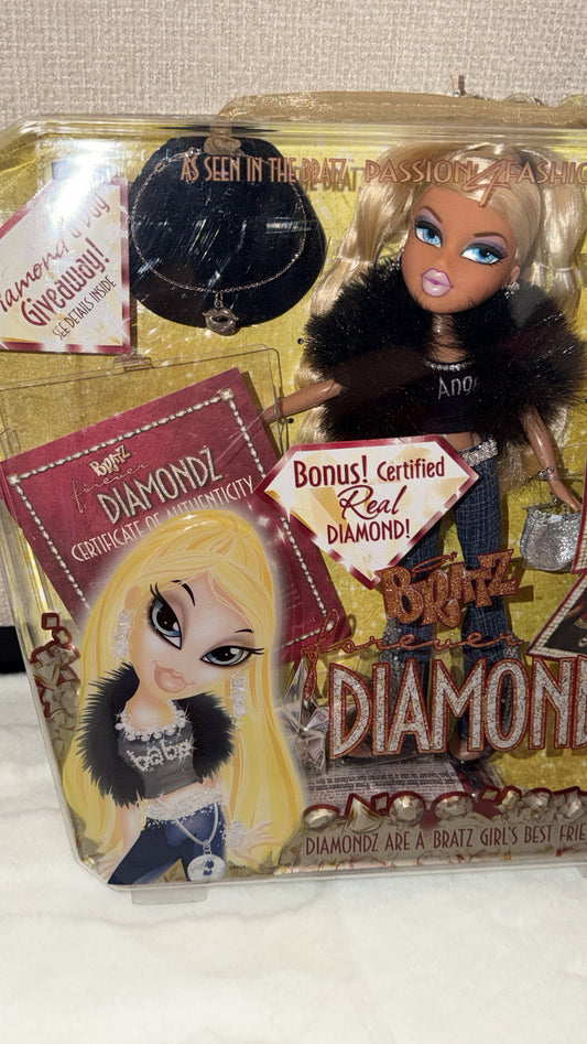 Bratz Forever Diamondz - Cloe (2006)