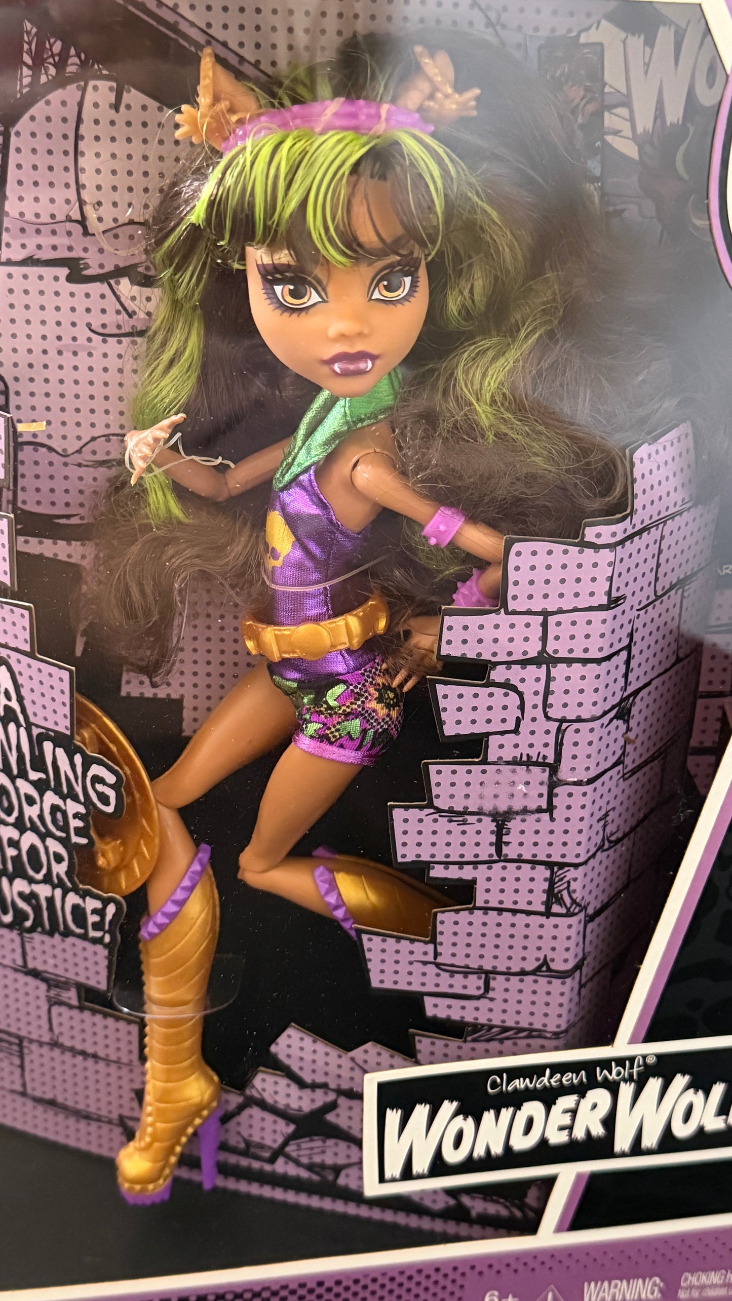 Monster High Power Ghouls-Clawdeen Wolf as Wonder Wolf (2013)
