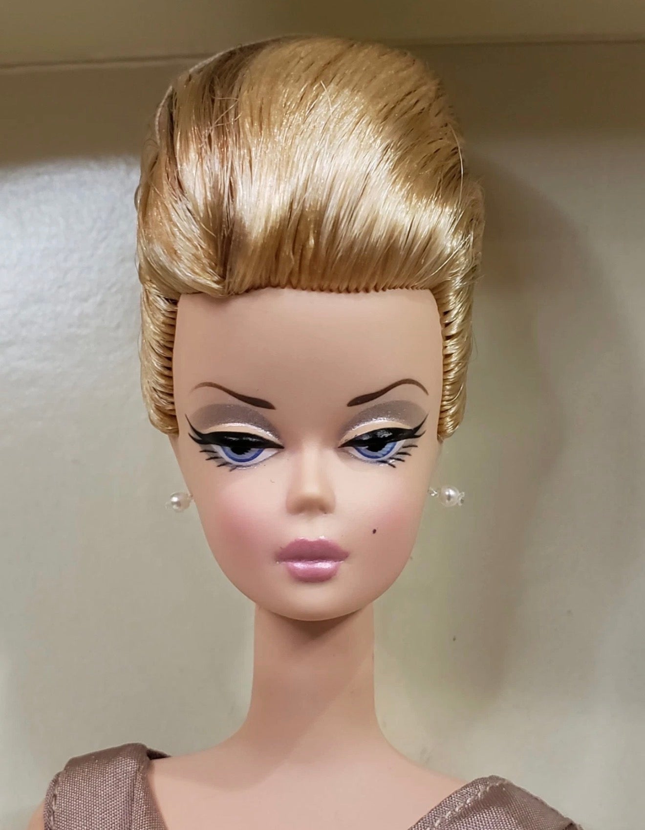 High Tea and Savories™ Barbie® Doll Giftset (2006)